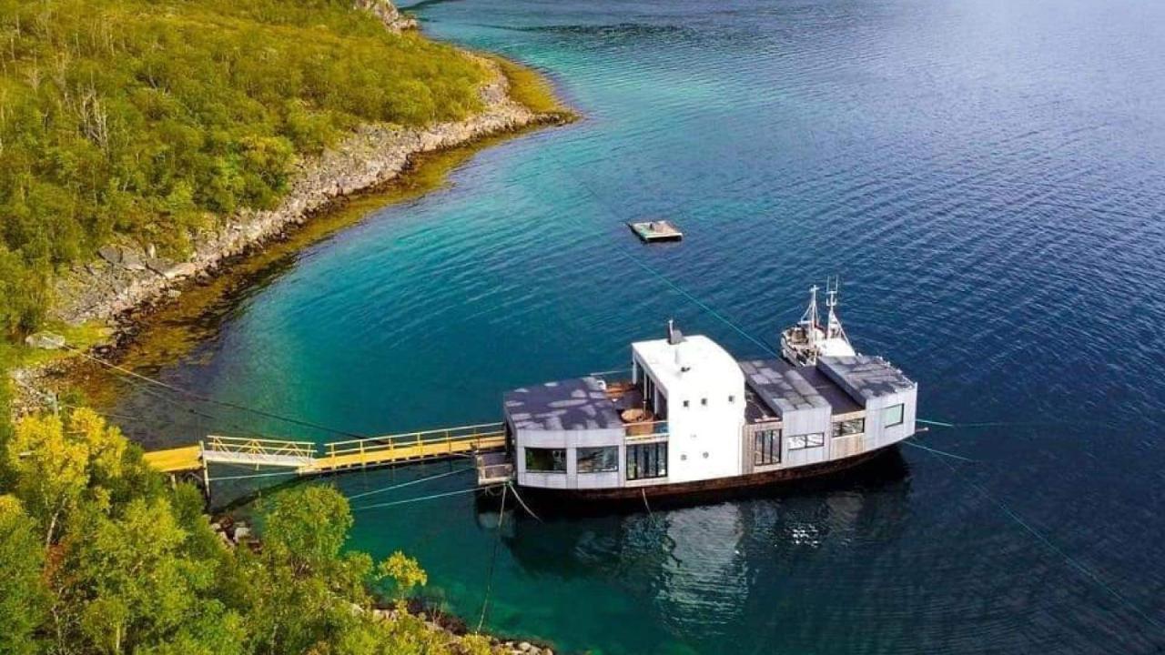 Volda Floating Home Kvaloya Exterior foto